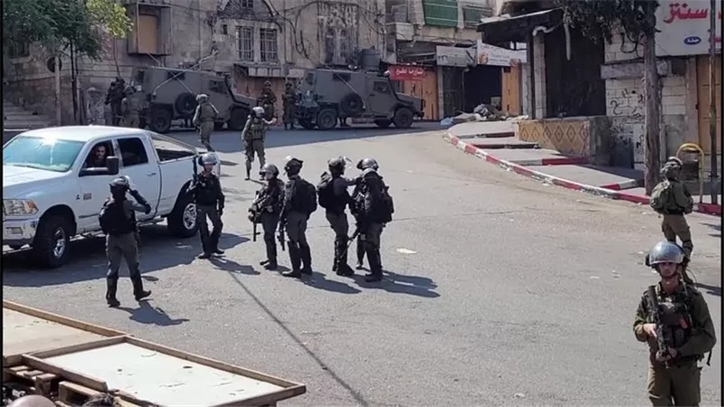 الاحتلال الإسرائيلي يغلق أحياء بالبلدة القديمة في الخليل