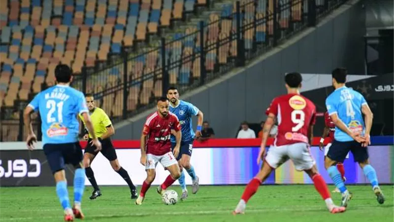 تعثر جديد لـ بيراميدز.. ماذا يحتاج الأهلي للتتويج بلقب الدوري؟