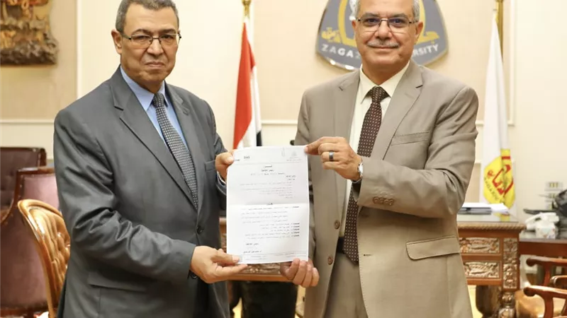 رئيس جامعة الزقازيق يعين د.محمود عمر عميدا لمعهد الحضارات