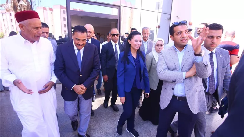 وزيرة التضامن تتابع خدمات مجمع تحيا مصر بالعلمين