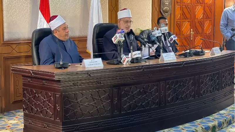 وكيل الأزهر يعلن أسماء أوائل القسم العلمي بالثانوية الأزهرية