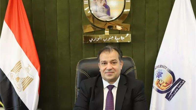 بدء تلقي طلبات التحويل ونقل القيد من وإلى كليات جامعة جنوب الوادي