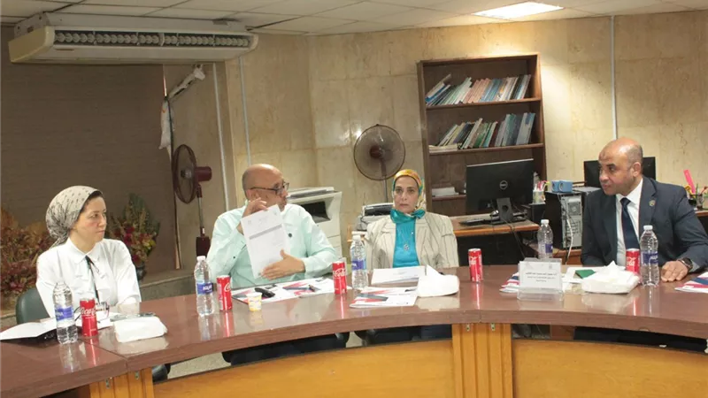 جامعة أسيوط تعقد اجتماع تأهيل الكليات والإدارات للحصول علي أيزو