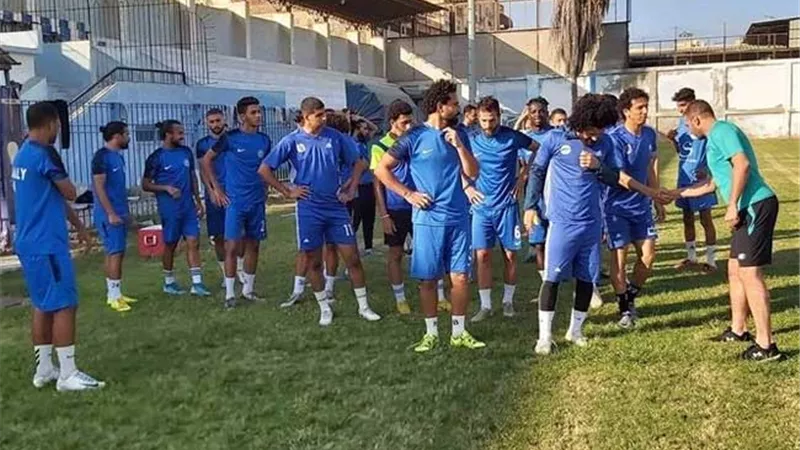 المريخ البورسعيدي يُجدد الثقة فى الجهاز الفني للفريق الأول