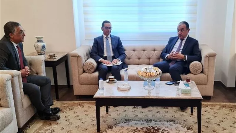 وزيرا الاستثمار وقطاع الأعمال يبحثان التعاون المشترك لجذب الاستثمارات