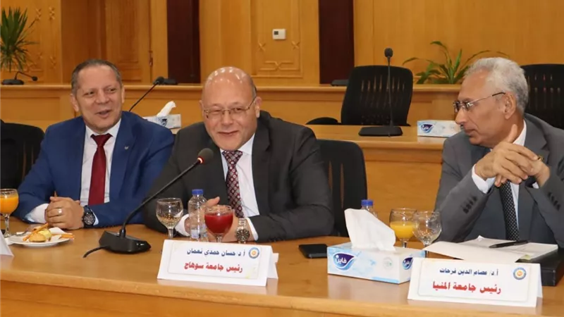 رئيس جامعة المنيا يشهداجتماع المجلس الأعلى للجامعات بجامعة الأزهر