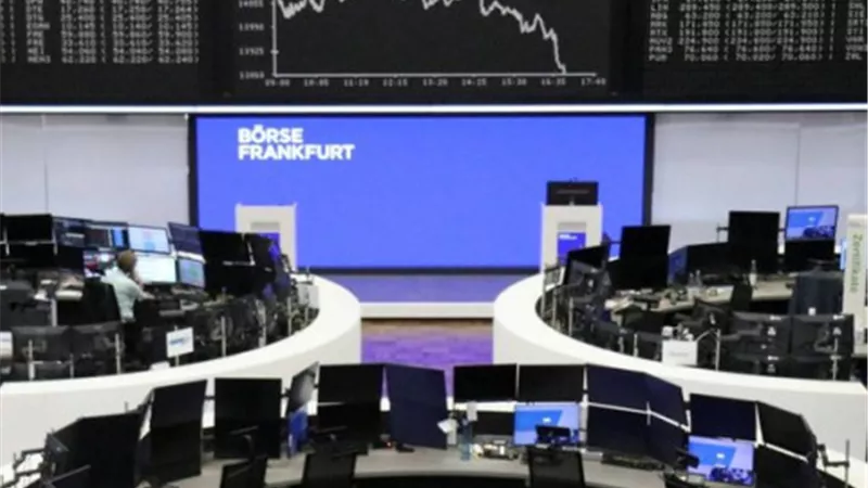 أسواق الأسهم الأوروبية تتباين قبيل قرار بنك إنجلترا