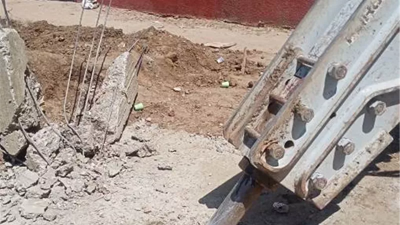 إزالة حالة تعدى ورفع ٢٠ طن قمامة بأرمنت جنوب غرب الأقصر