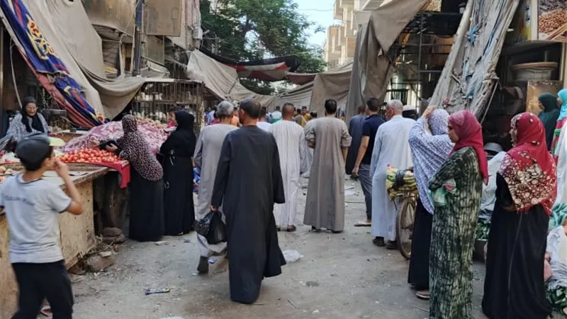 محافظ أسيوط: إستمرار حملات إزالة اشغالات وتعديات الباعة الجائلين