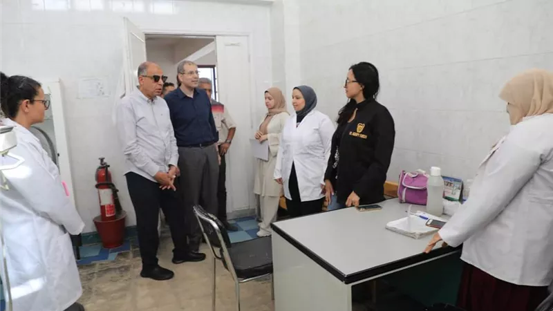 جولات مفاجئة لمحافظ المنيا على المراكز الطبية بالمنيا الجديدة