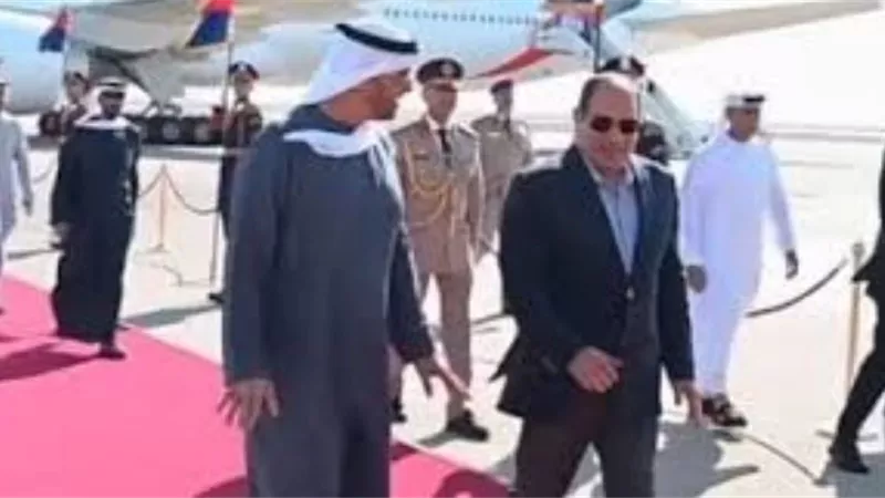 الرئيس السيسي يودع الشيخ محمد بن زايد في ختام زيارته لمصر