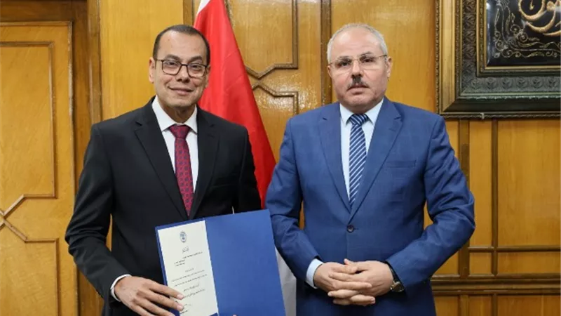 نادر نمر عميداً لكلية الطب بجامعة القناة