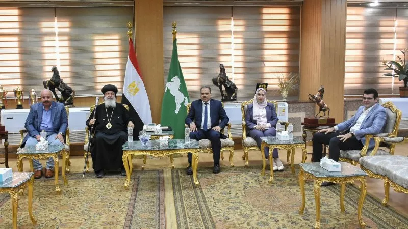 أسقف فاقوس والعاشر من رمضان يهنئ محافظ الشرقية بمنصبه الجديد