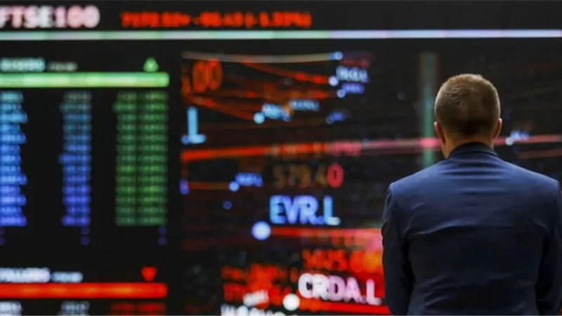 أسهم أوروبا تهبط أكثر من 1% وسط موجة بيع في قطاع البنوك