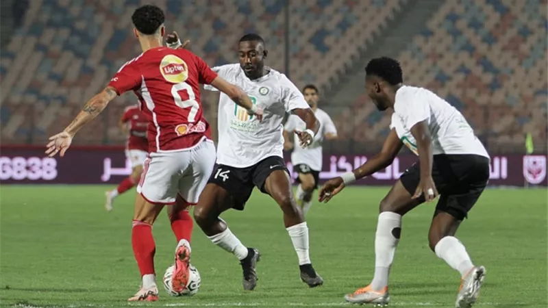 ملخص مباراة الأهلي والبنك وهدف وسام أبو علي الرائع فى مرمي صبحي