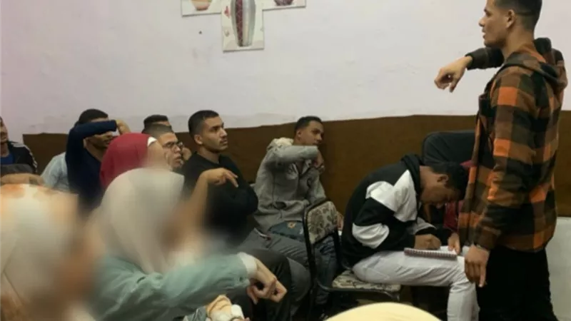 ابن الداخلةاول مترجم فنون مسرحية للصم بلغة الاشارة
