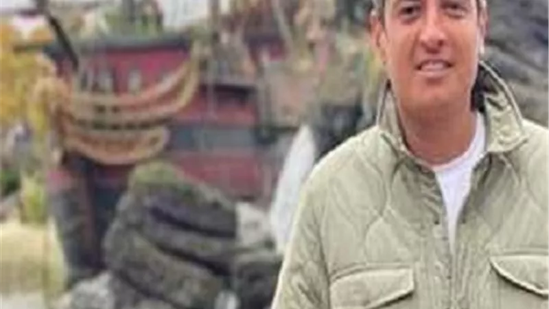 فتحى إسماعيل.. من هو المنتج الراحل إثر حادث أليم ؟