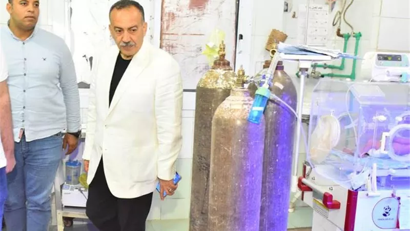 محافظ أسيوط يتفقد مستشفى الولادة والصحة الإنجابية
