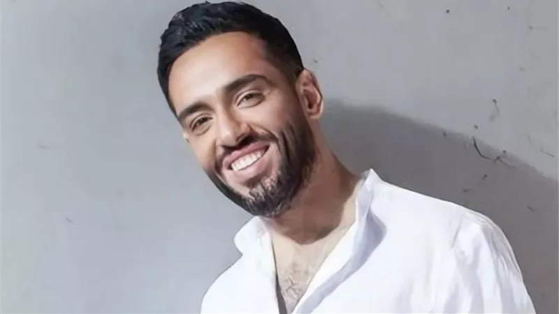 رامي جمال يقدم أشهر أغانيه مع جمهوره فى حفل مهرجان العلمين