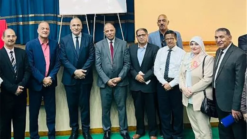 خالد عبدالحكم يناقش الكثافة الطلابية في 4 محافظات من الإسماعيلية