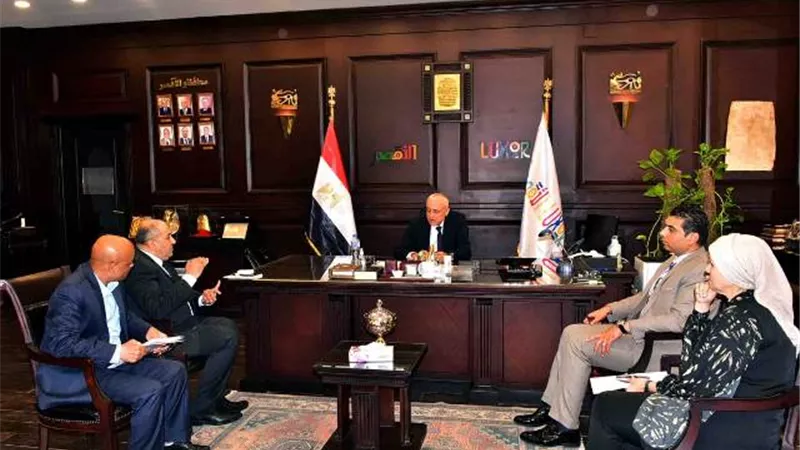 محافظ الأقصر يبحث التعاون مع مؤسسة مصر الخير