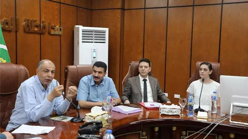 محافظ المنيا لأعضاء البرلمان: أولوية الجميع خدمة المواطن