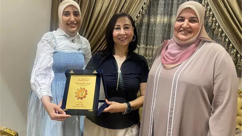 القومى للمرأة يكرم الطالبة الاولى على محافظة بورسعيد