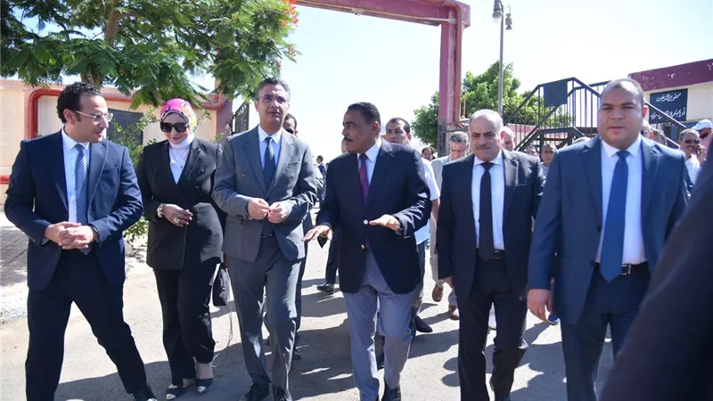 وزير التموين: احكام الرقابة علي تعبئة اسطوانات البوتاجاز بمطروح