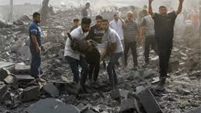 سقوط عدد من الشهداء في استهداف طائرات الاحتلال للمدنيين بغزة
