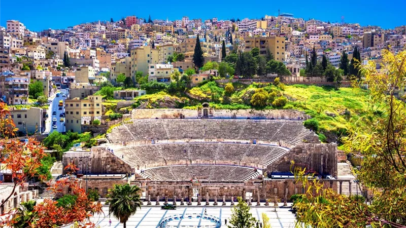 الأردن يطلب من رعاياه مغادرة لبنان 