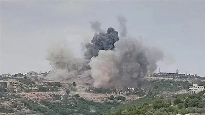جيش الاحتلال الإسرائيلي يضرب محيط منطقة المحمودية في جنوب لبنان