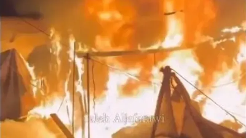 شهداء بقصف إسرائيلي استهدف خيام نازحين بمشفى الأقصى