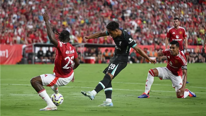 ليفربول يفوز علي مانشستر يونايتد وديا بنتيجة 3/0 بمشاركة صلاح
