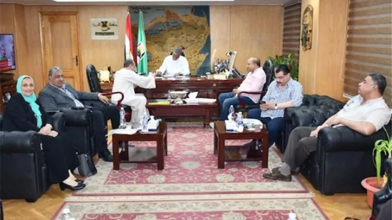 محافظ الفيوم.. يلتقي أعضاء مجلسي النواب والشيوخ