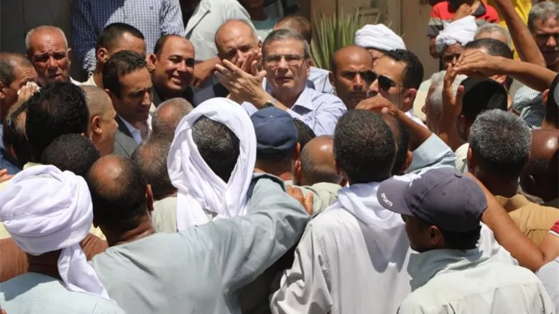 وزيرالزراعة يفاجئ جمعية فرهاش بالبحيرة ويقرراقالة الطاقم الاداري