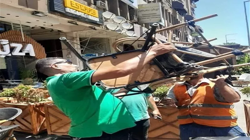 حملة موسعة لإزالة الإشغالات والتعديات.. والمحافظ يشدد علي أصحاب المحلات