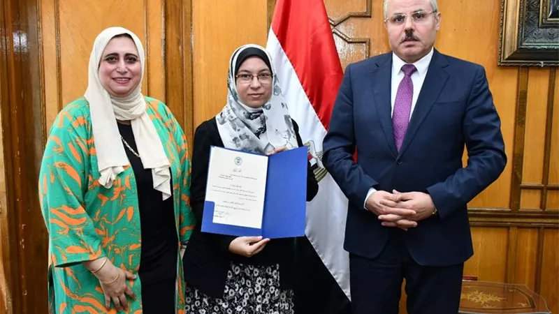 الدكتورة راندا عبد السلام وكيلاً لشئون طلاب صيدلة القناة