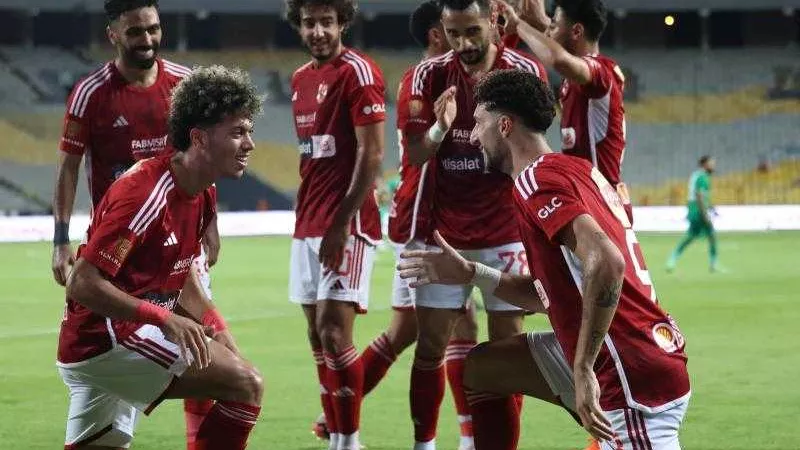 ماذا يحتاج الأهلي للتتويج بلقب الدوري للمرة 44 في تاريخه رسميًا؟