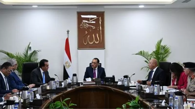 رئيس الوزراء يتابع إجراءات حوكمة منظومة توزيع ألبان الأطفال الصناعية المدعمة وسبل زيادة الإنتاج