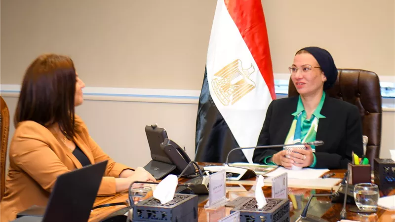 وزيرة البيئة تبحث مع نواب البرلمان اعادة النظر فى قرارإيقاف الصيد