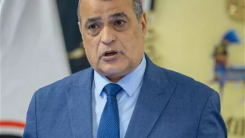 وزير الإنتاج الحربي: طرح سيارات بديلة للتوكتوك.. قريبًا