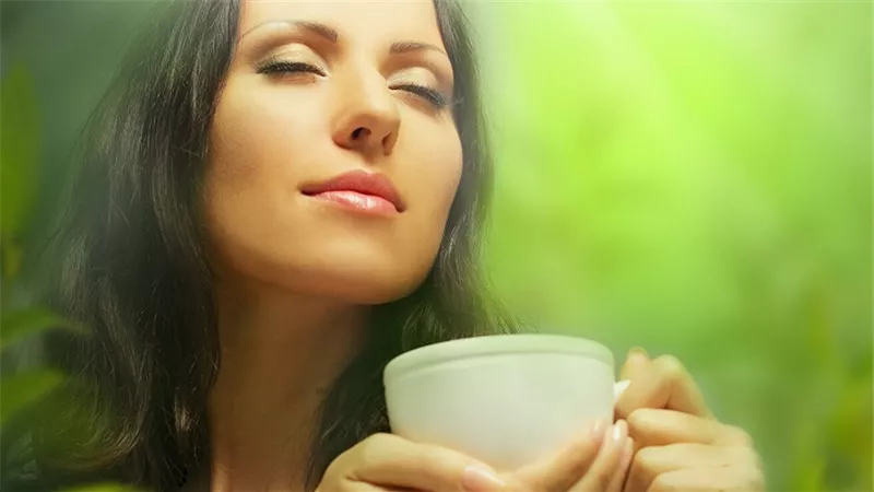 مشروبات وأطعمة تقوي الأسنان .. تعرف عليها
