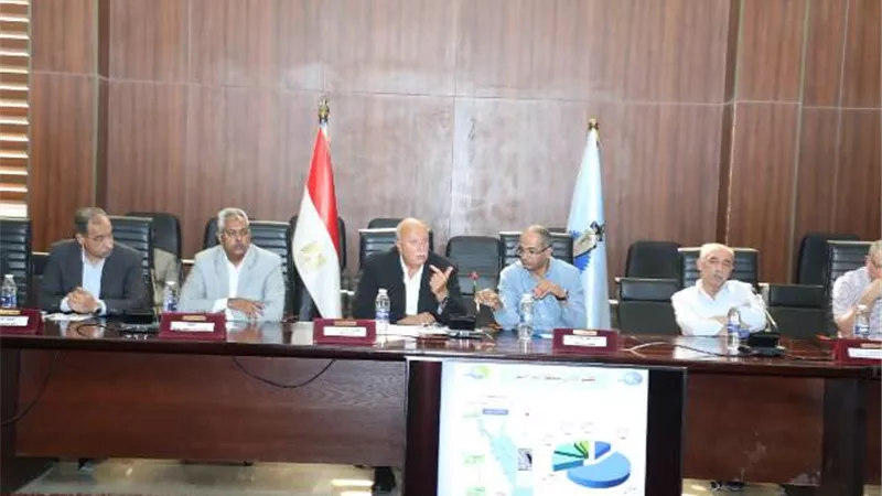محافظ البحر الأحمر يقرر تحديد سعر نقل طن المياه ب 60 جنيه