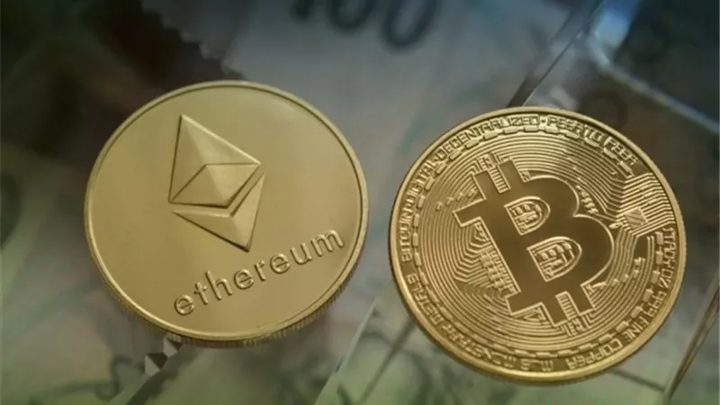 تراجع أكبر عملتين مشفرتين بسبب مخاوف الركود الاقتصادي بأمريكا