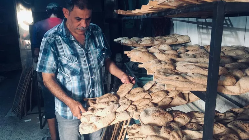محافظ الإسماعيلية يستجيب للأهالي ويكلف ببحث شكاوى الخبز المدعم