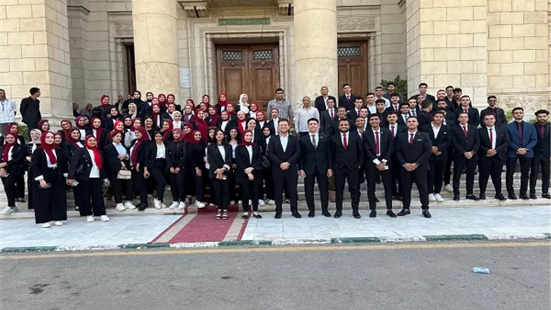 مشاركة طلبة جامعة الزقازيق في حوار مع وزير التعليم العالي