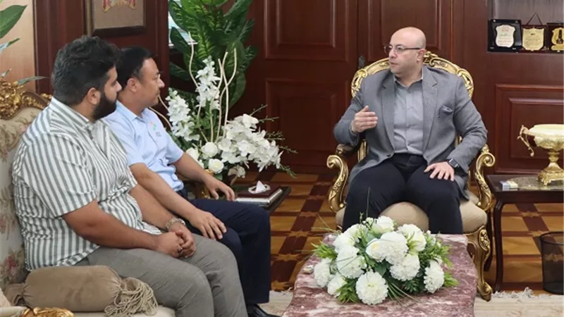 الدفع بالقطاع الداجني وتصنيع الأعلاف ببنى سويف