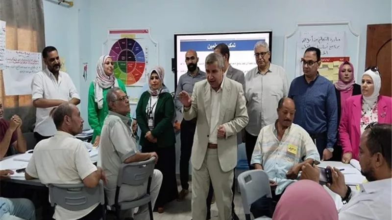 مدير تعليم دمياط يشهد برنامج القيادة المدرسية للوكالة الأمريكية