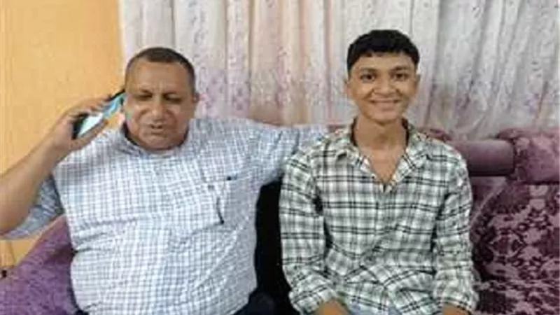 أول الثانوية العامة علمي علوم : سجدت لله شكرا على تفوقي