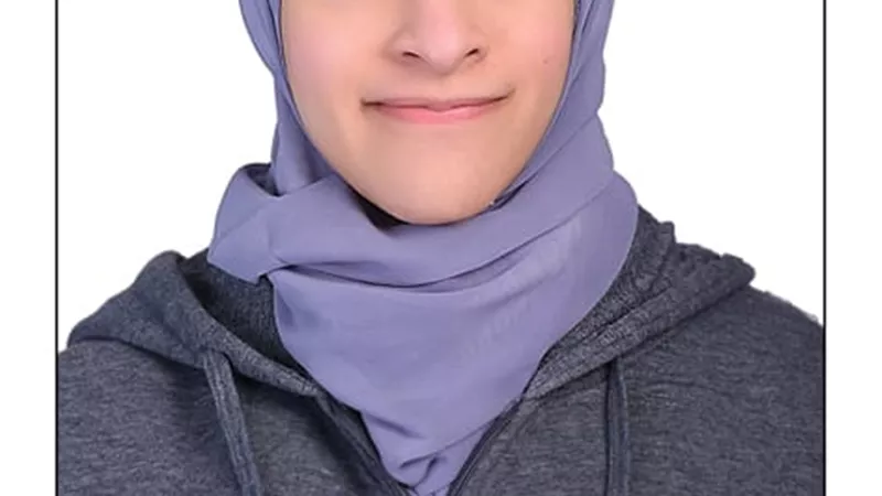 ندى الاولى مكرر أدبى مابين التجارة انجليزى والسياسه والاقتصاد